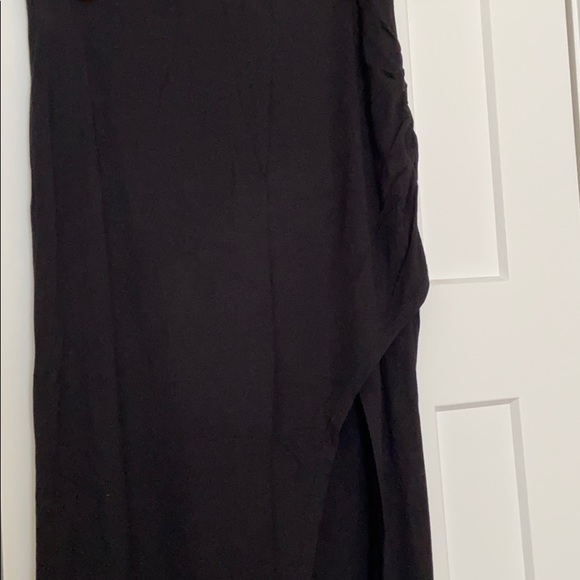 Legs for days midi skirt - Picture 1 of 2
